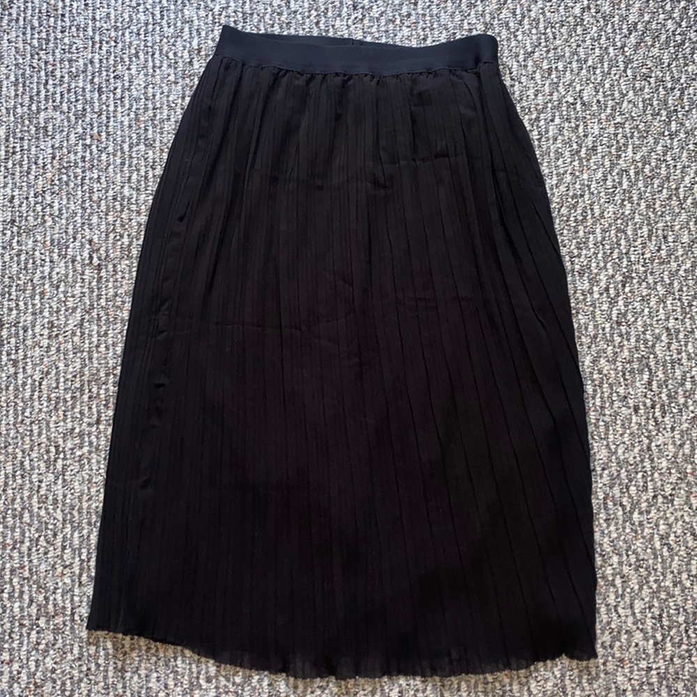 Pleated Black Skirt - NEW